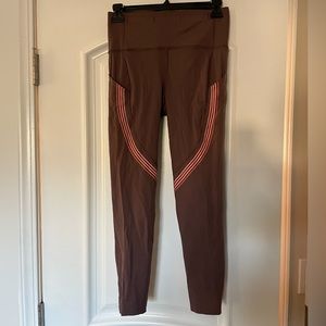 Lululemon Fast and Free leggings w/pockets Size: 6